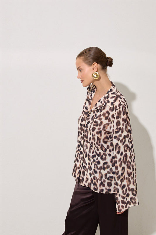 Chiffon shirt with print tiger
